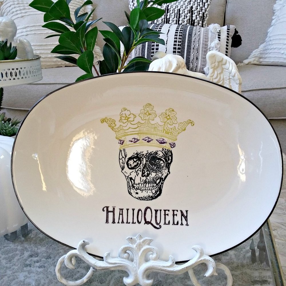NEW! GOTH Romance HALLOQUEEN" Large PLATTER